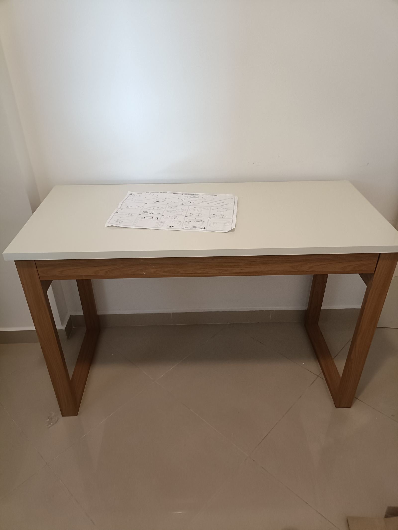 Montagem de Escrivaninha e Mesa em São José dos Campos